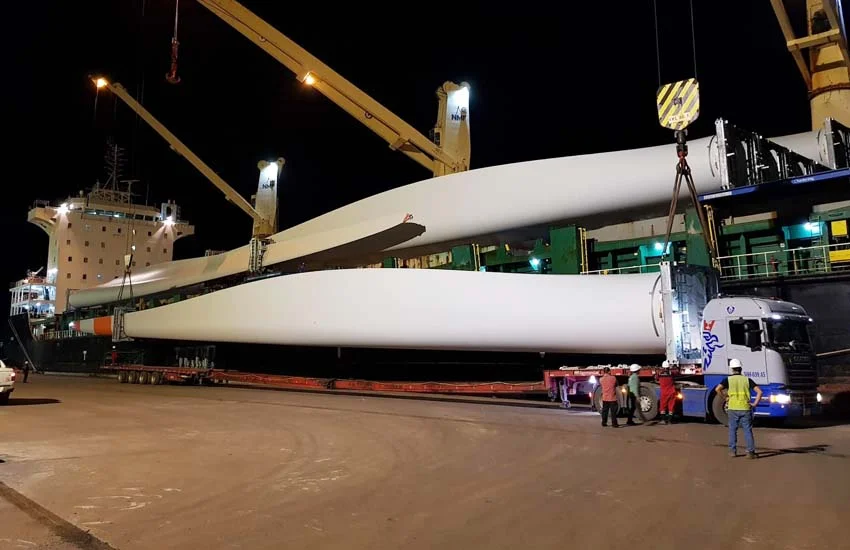 Wind Turbine Blade Transport Trailer by HipoTruk-6