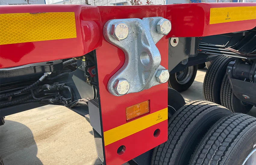 Hipotruk hydraulic modular trailerlashing rings